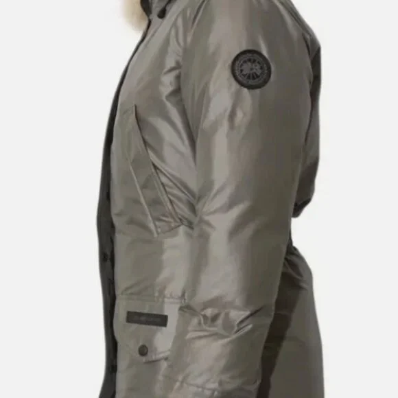 Canada Goose - Women’s Gray Hooded Puffer Parka Coat with Fur Trim – Winter - Picture 2 of 10